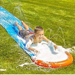 >💟FUNATIC FOAM WATER SLIDE W/ BILD IN SPRINKLER REAL SOAP 340 ML, 16’ BRAND NEW